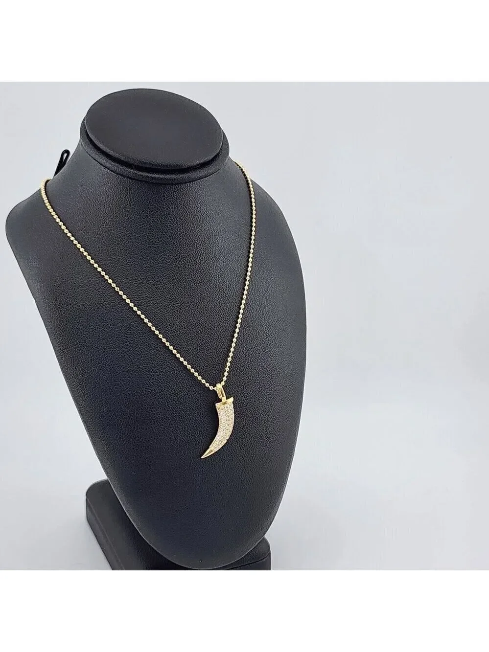 Brand New Brazilian 18k Gold Filled Design of Coyote tooth Beaded Necklace